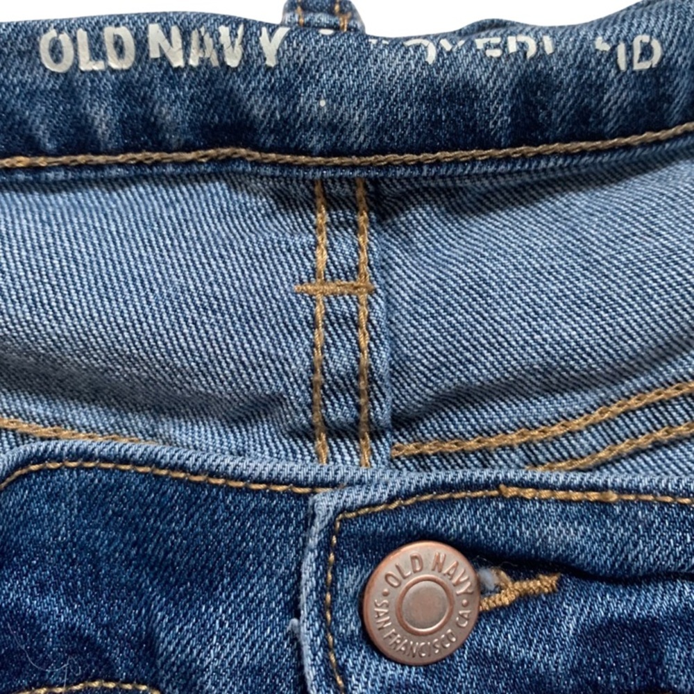 Old Navy Blue Denim Boyfriend Reg Jean Shorts Dune Wash Cuffed Hem Size 6 - Picture 11 of 13